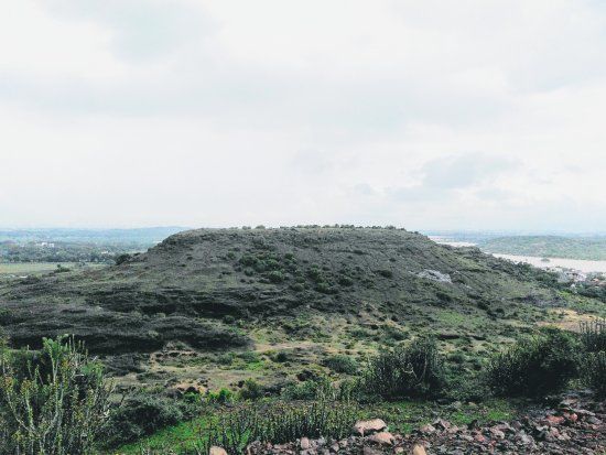 Lalpari Lake